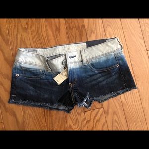 New with tags ombré American eagle Jean shorties!